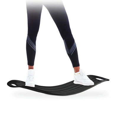 Schwarzes Balance-Board mit durchdachtem Design für ideales Training und Koordinationsübungen