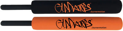 Zwei gepolsterte Schaumstoffschläger für gladiator bat kids und bewegungsspaß für kinder