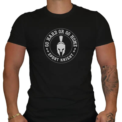 Schwarz T-Shirt mit schriftzug go hard und Sport-Knight® Logo für Herren Fitness